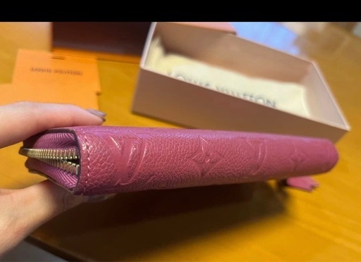 LOUIS VUITTON ジッピーウォレット ラウンドファスナー長財布
