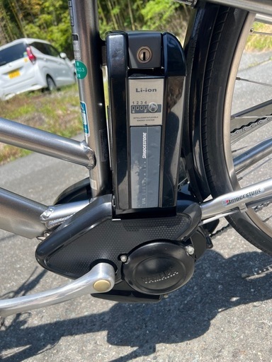 ブリヂストン ロイヤル8　電動アシスト自転車
