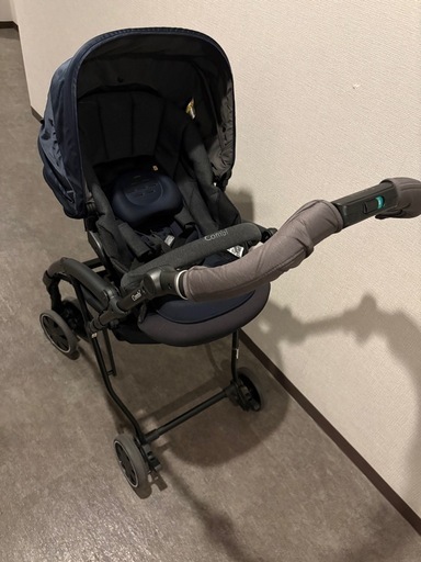 取引中！美品【2025年7月購入】コンビ ベビーカー ホワイトレーベル ラベリタ エッグショック AL 正規品フットマフ付き