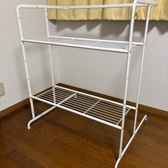 【IKEA】RASSLIG ラッスリグ ハンガーラック シェルフ付き ホワイトの画像