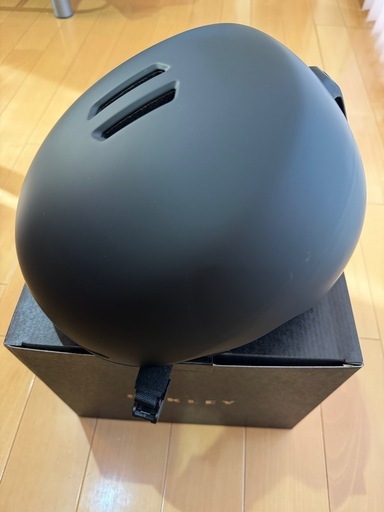スキー、スノーボード用ヘルメット OAKLEY MOD1 Lサイズ　新品、未使用