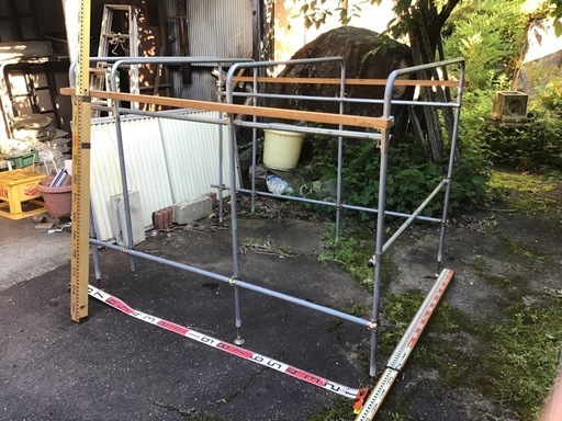 ＤＩＹです　軽トラキャリーのパイプ枠
