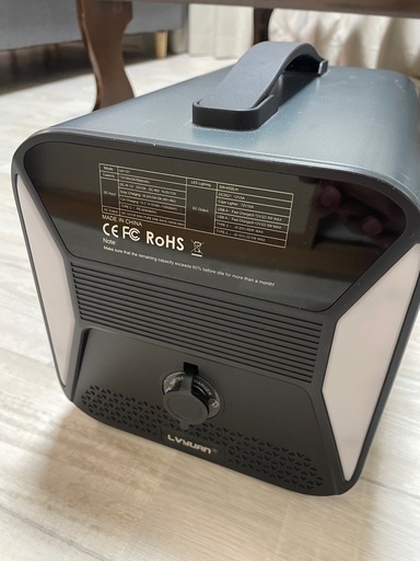 LYWUNポータブル電源 Output 1000W MAX