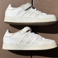 子供用　adidas 19cm 使用頻度少ないの画像