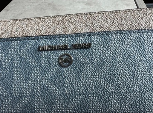 希少希少デザイン！MICHAEL KORS 長財布 水色
