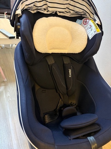 コンビ　チャイルドシートISOFIX【新生児〜】