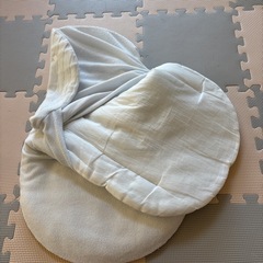 ベビー　抱っこ布団　の画像