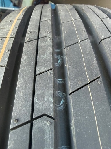 TOYOタイヤ　225/60R18 100H 4本セット　
走行5キロ未満