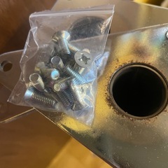 ダイニングテーブルの画像