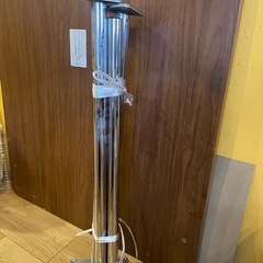 ダイニングテーブルの画像