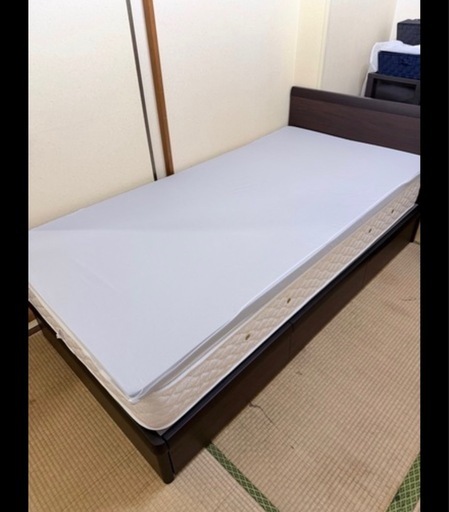 シングルベッド