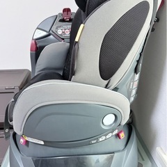 【取りに来てくれる方限定】アップリカ　チャイルドシート　フラディアシリーズの画像