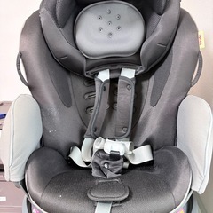 【取りに来てくれる方限定】アップリカ　チャイルドシート　フラディアシリーズの画像