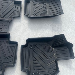 ＲＡＶ４フロアマットの画像