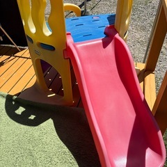 子供用滑り台の画像