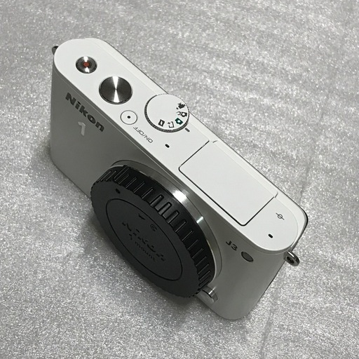 Nikon 1 J3 コンパクトデジタルカメラ ホワイト 付属品多数