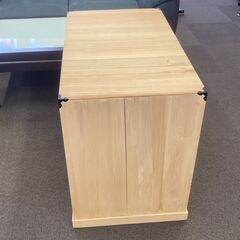 店頭引き渡し 中古 掛け軸収納 桐箪笥 タンス 4段 家具 キャスター付きの画像
