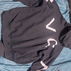 RVCAパーカーの画像