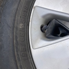 195/65R15 トヨタ純正アルミホイール付きタイヤの画像