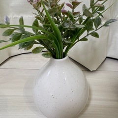 造花　花瓶　セットの画像