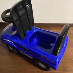 キッズスポーツカー　足蹴り乗用玩具の画像