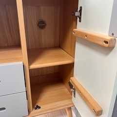 モダン木製キャビネット ホワイトグレーの画像