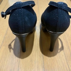 アタガール　パンプス　キラキラ　ブラックの画像