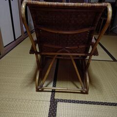 竹製　イスの画像