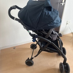 コンビ　ベビーカー　　の画像