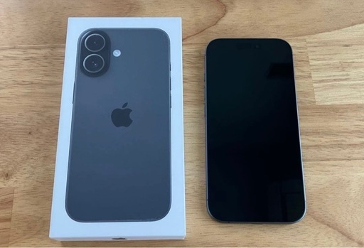開封済みほぼ未使用品SMIフリーiPhone17
