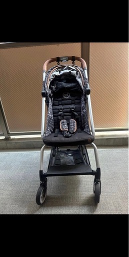 Cybex EEZY S （サイベックス　イージーエス）