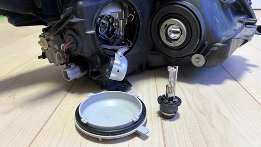 30 プリウス 後期 HID ヘッドライト 左右セット
