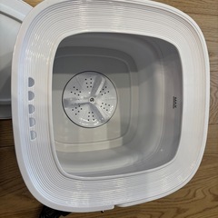 折りたためる洗濯機の画像