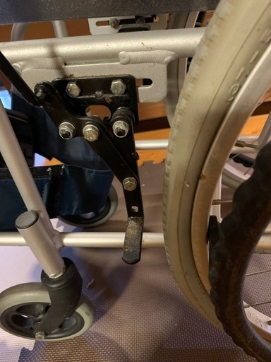 MIKI 自走用 車椅子　介護用品 車イス 車いす
