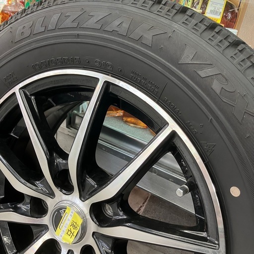 値下げしました！　中古品2017年製タイヤホイール4本　ホットスタッフ　ジースピード　P-02 メタリックブラックポリッシュ　5H ブ