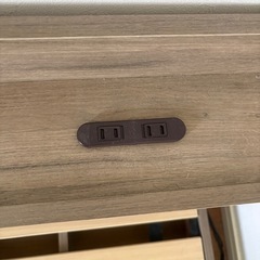 【美品】コンセント付き すのこセミダブルベッドフレーム 木目調の画像