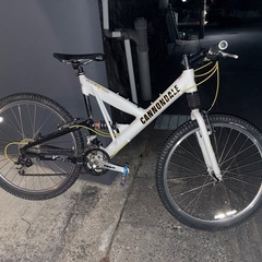 【希少】CANNONDALE SuperV700 フルサスMTBの画像