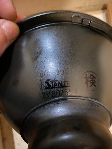 昭和　旧車　丸目2灯　サニー　レビン27スタンレー製スモール無し
