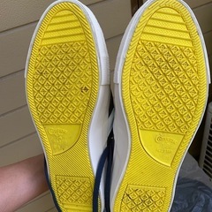 CONVERSEのスニーカーの画像