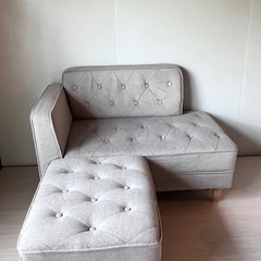 5/14まで！北欧風コンパクトソファ✨オットマン付き｜グレージュ｜一人暮らし・子供部屋にも◎の画像