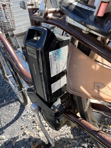 電動自転車　ブリヂストン　アシ スタロイヤル (A6R13)バッテリーあり　充電器あり 修理必要　値下げ中‼️ 6月27日(土)に処分