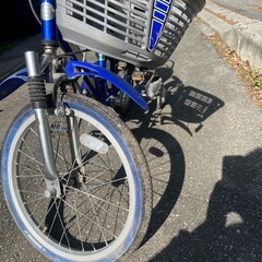 補助輪付き自転車の画像