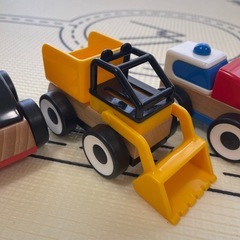 美品　イケア　ＩＫＥＡ　積み木　車のおもちゃ　木製おもちゃ　知育玩具の画像