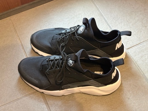 【数回使用】NIKE ナイキ エアハラチ 28.5cm 