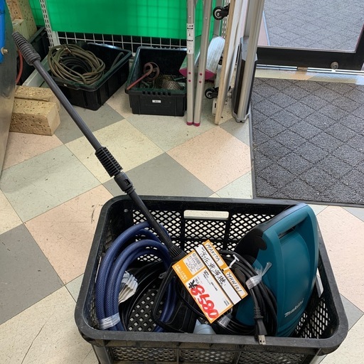 高圧洗浄機　makita MHW101 本体のみ　コード式　100v