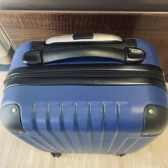 【受取の方が決まりました】スーツケース 青 SSサイズの画像