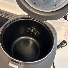 三合炊き炊飯器の画像