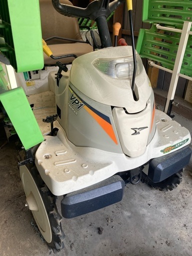 ヤンマー田植え機