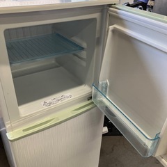 ELABITAX 2ドア冷蔵庫  138L 2017の画像
