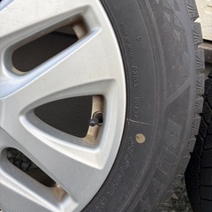 ブリヂストン ブリザック VRX3 215/60R16 スタッドレス 4本セットの画像